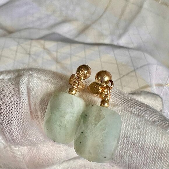 Vintage Green Stone 14KTGP Earrings - Picture 8 of 11